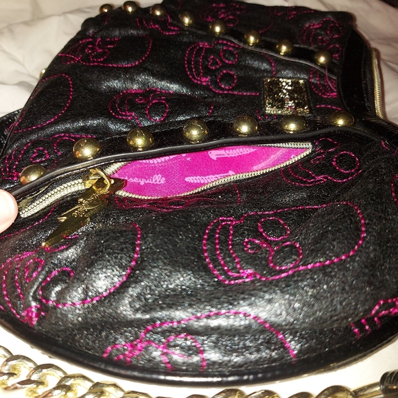 Betsey johnson small purse - Picture 6 of 6